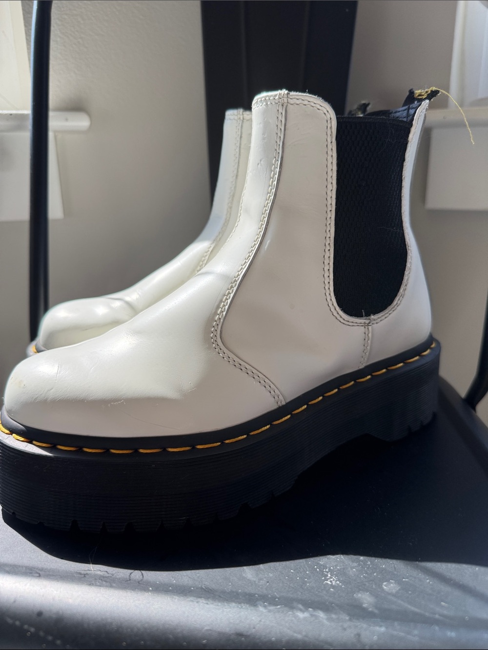 DR. MARTENS 2976 QUAD PLATFORM CHELSEA WOMEN'S BOOT WHITE SMOOTH LEATHER SIZE 38